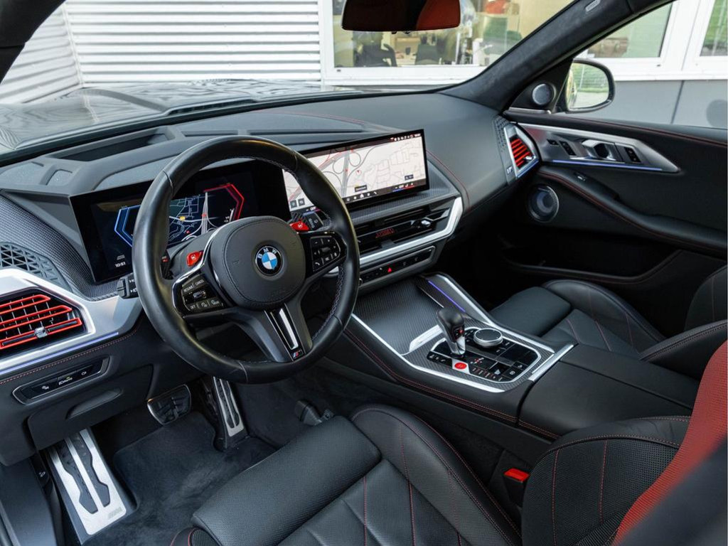 BMW XM