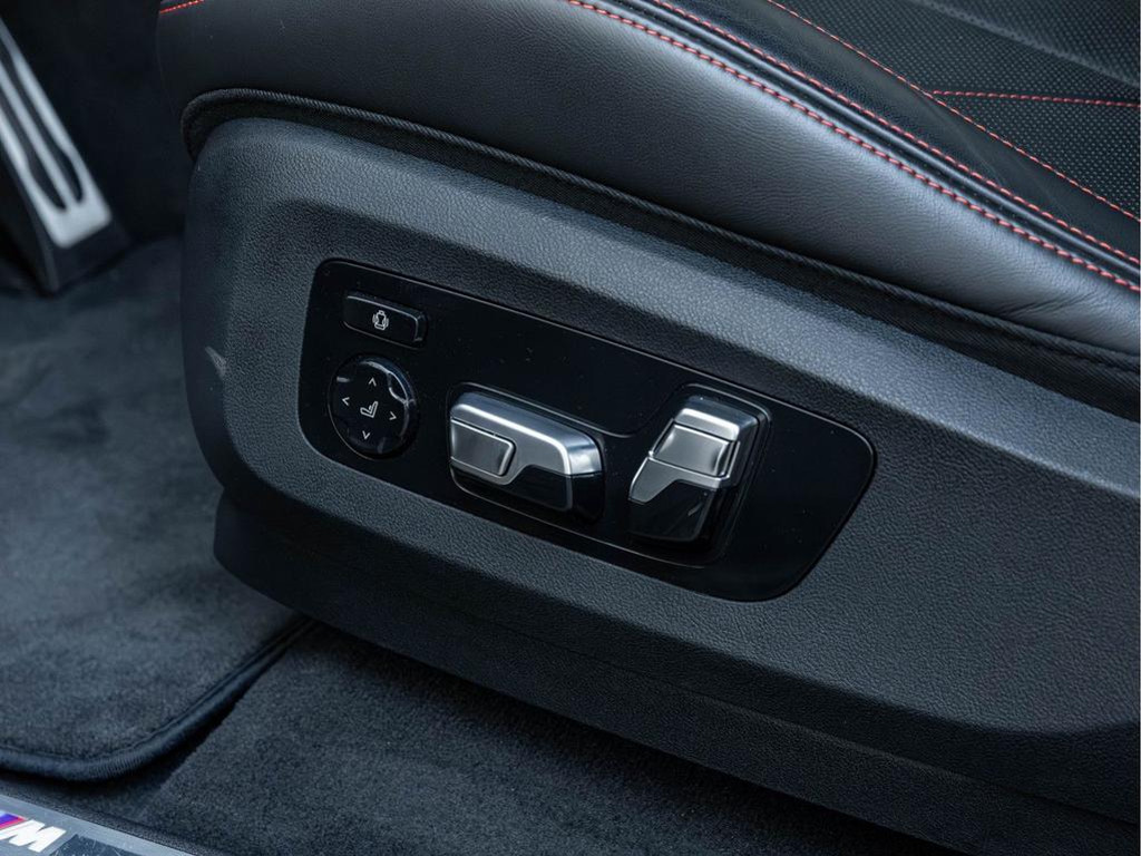 BMW XM