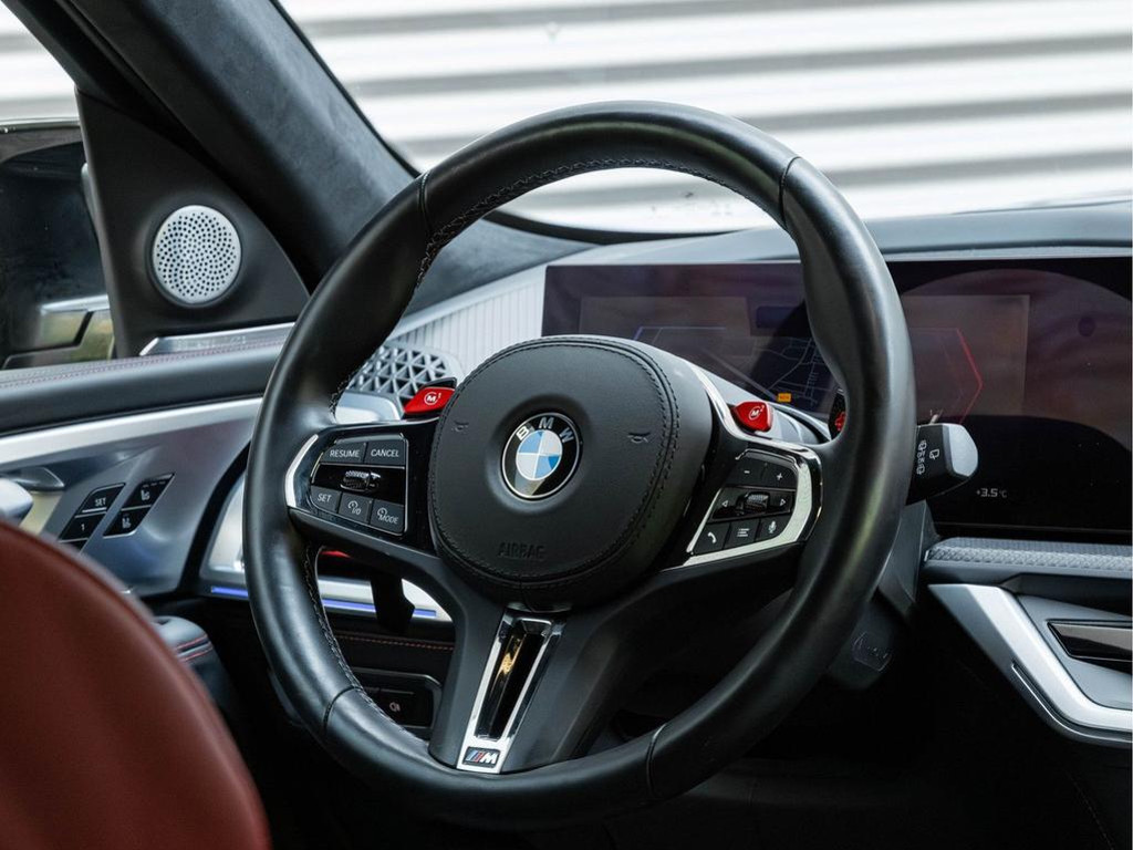 BMW XM