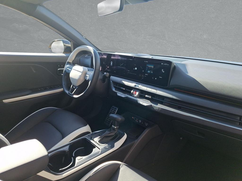 Kia K4