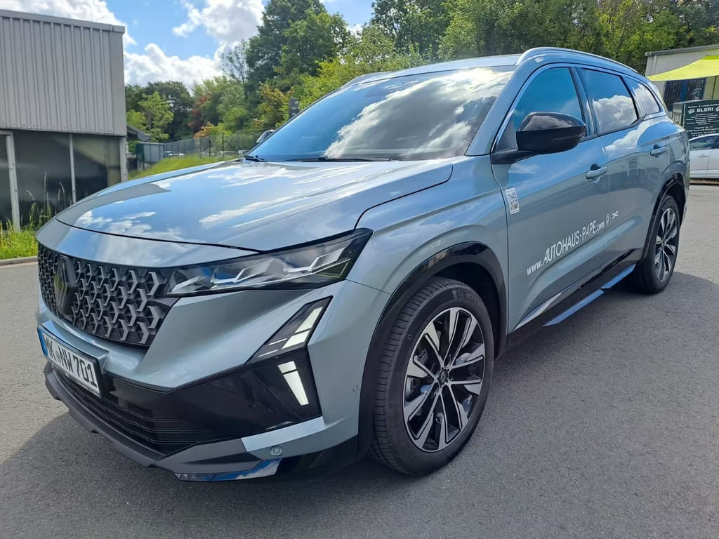 Renault Espace E-Tech Hybrid Techno