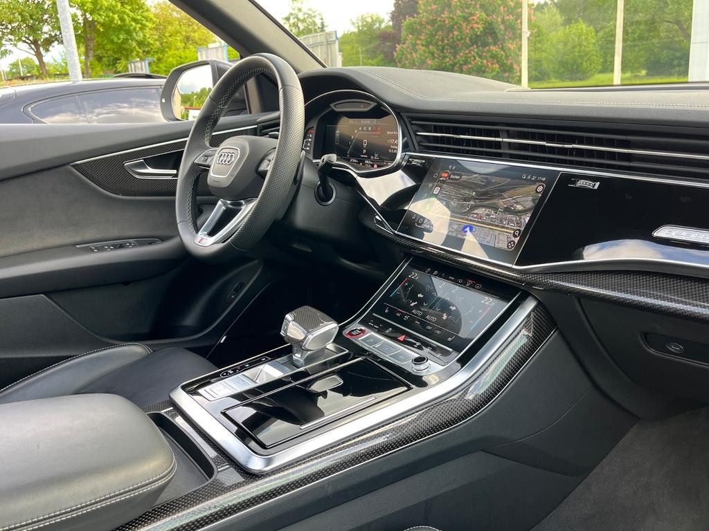 Audi SQ8