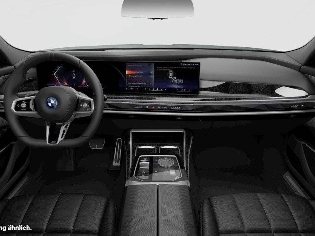 BMW i7