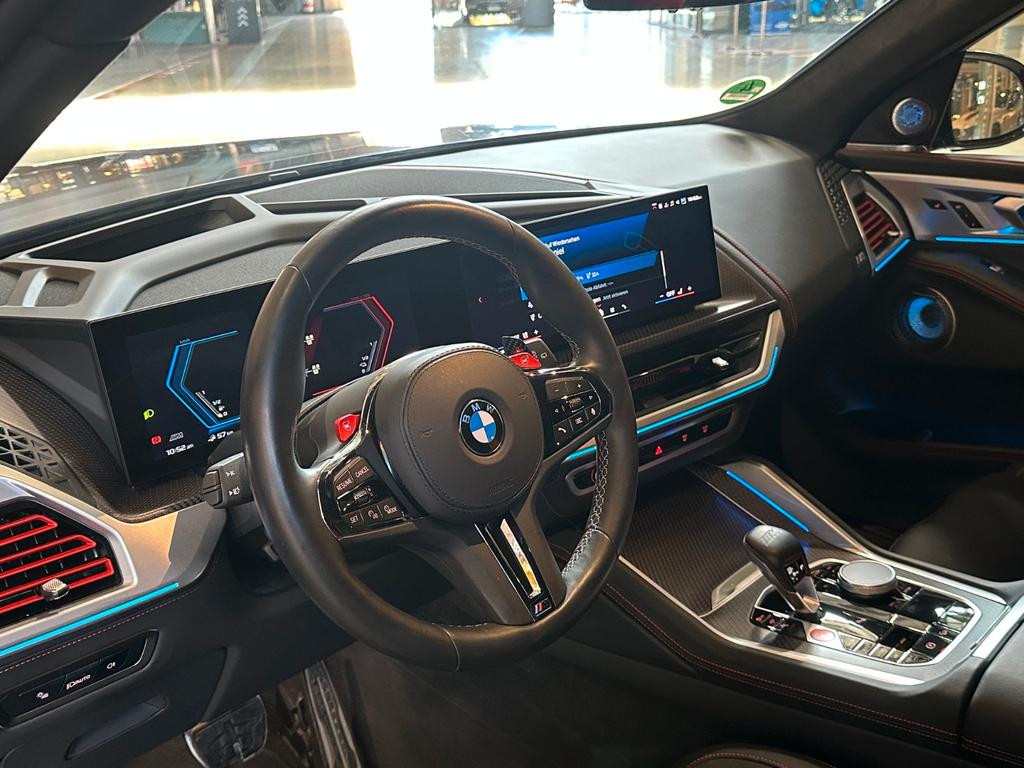 BMW XM
