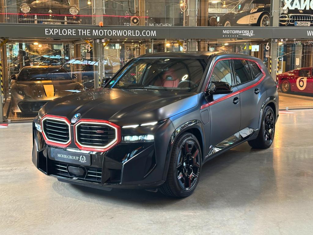 BMW XM