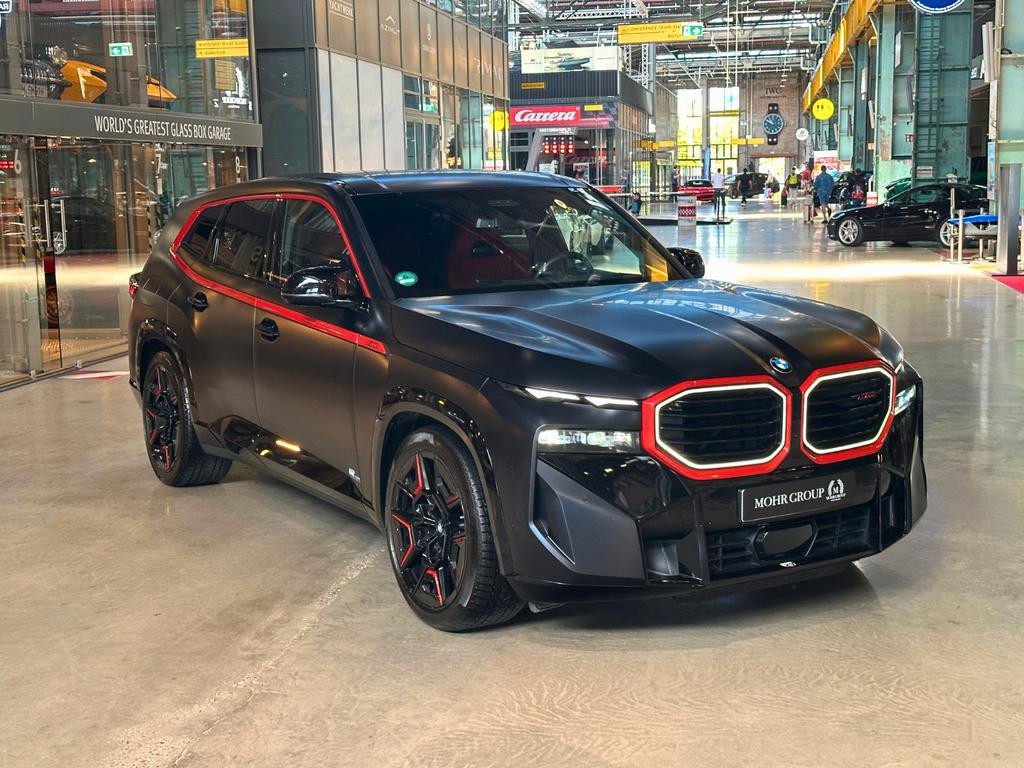 BMW XM