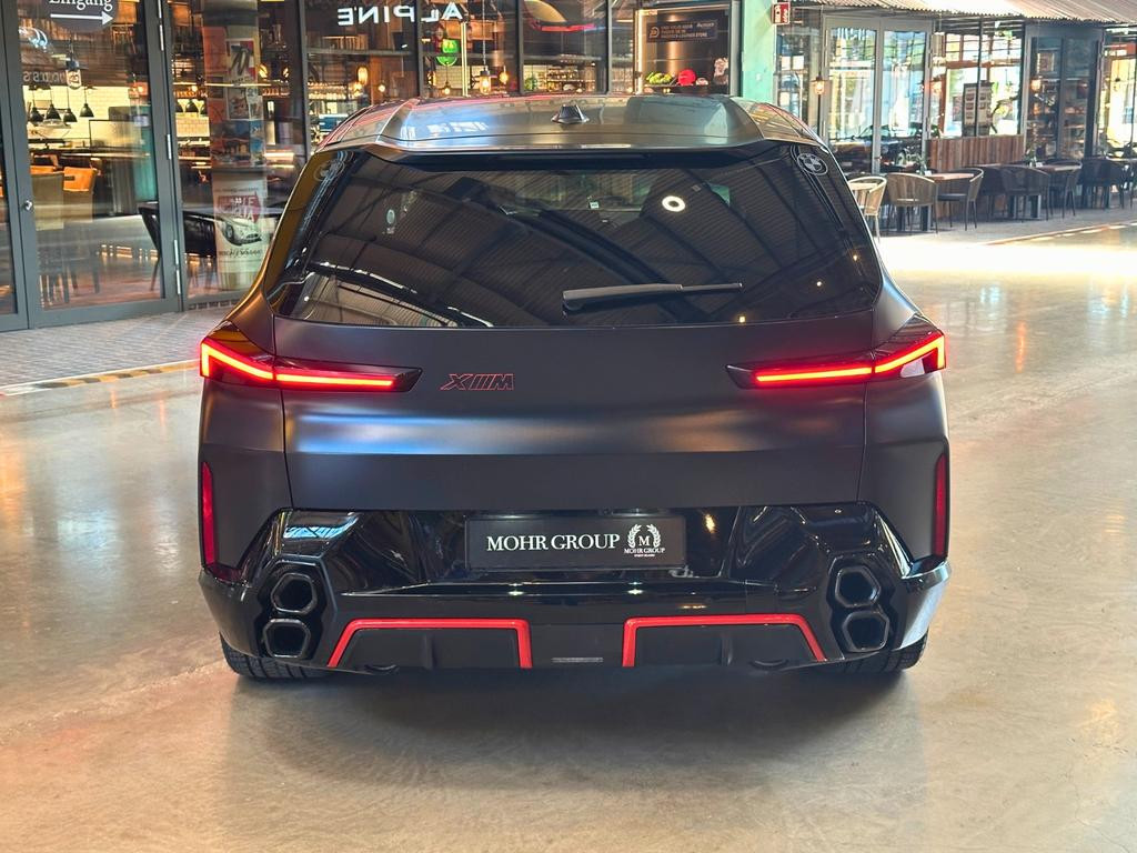 BMW XM