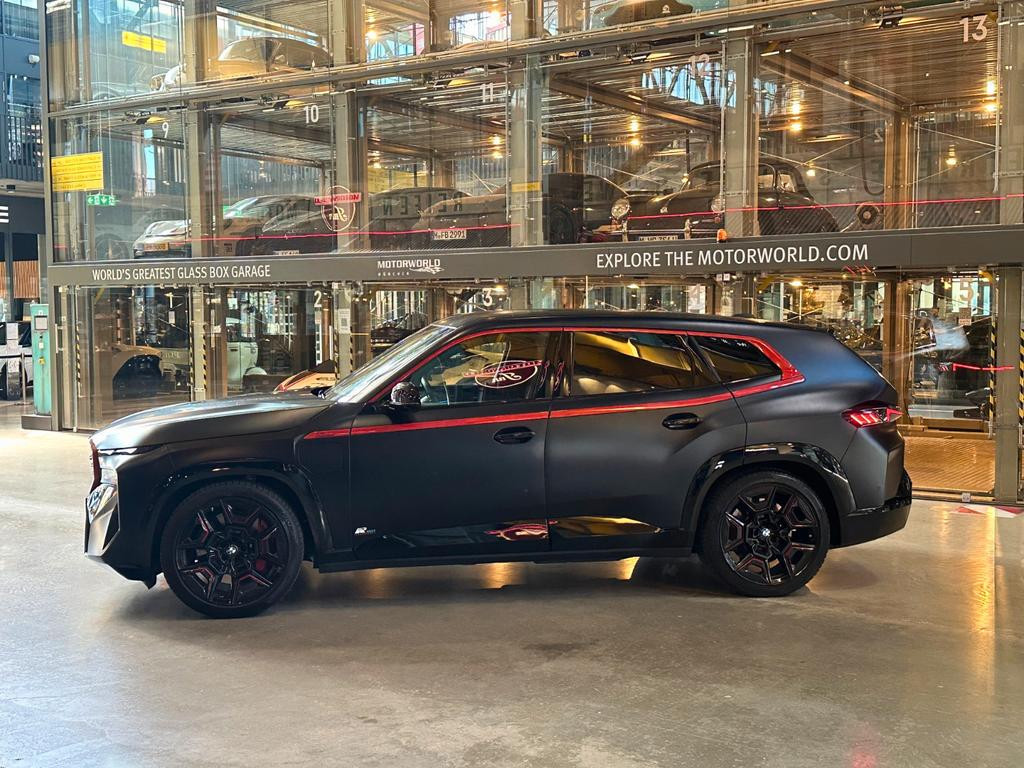 BMW XM