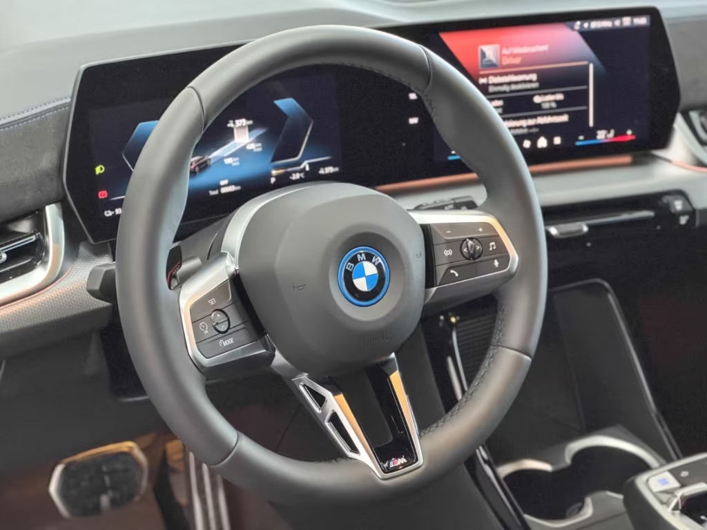 BMW iX1