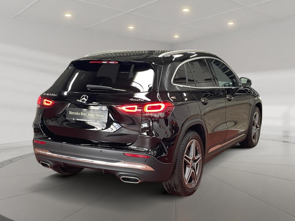 Mercedes-Benz GLA-Klasse