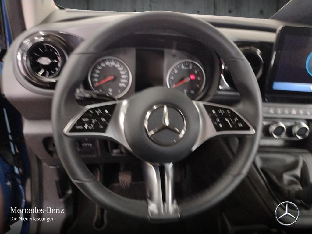 Mercedes-Benz T 180