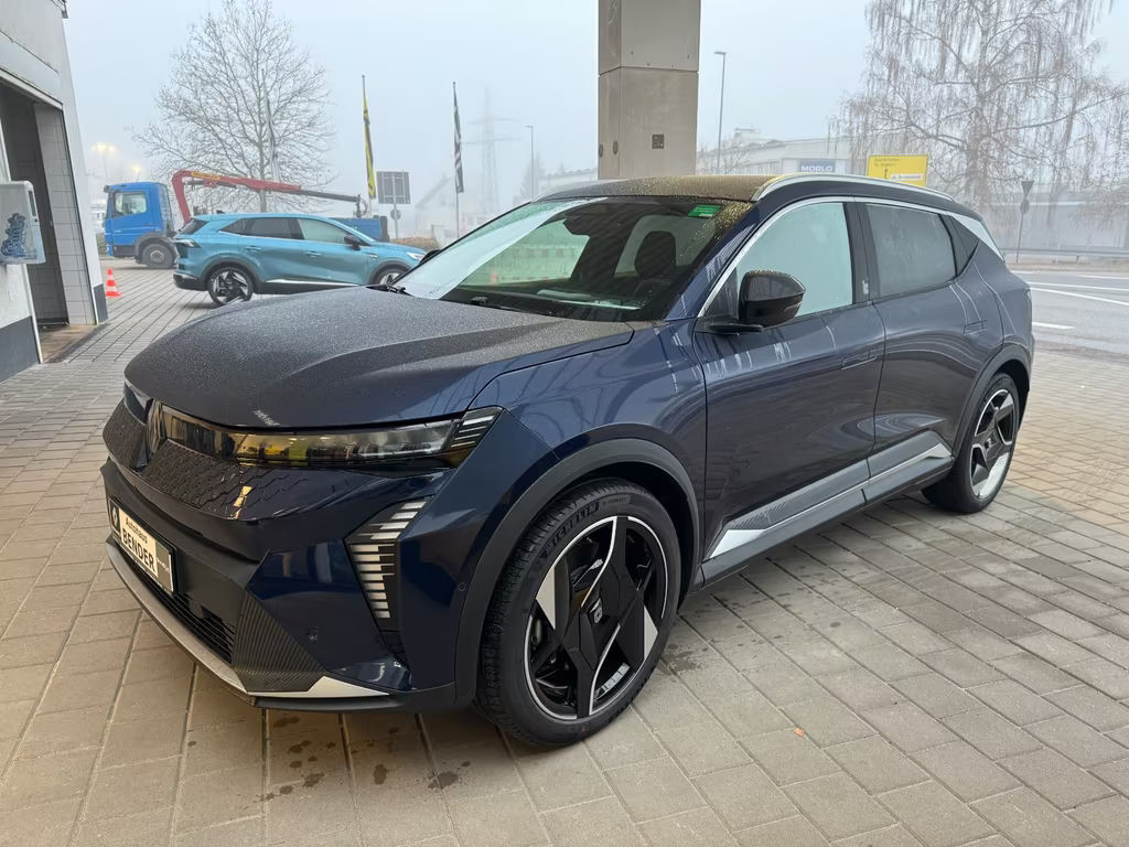 Renault Scenic E-Tech Iconic