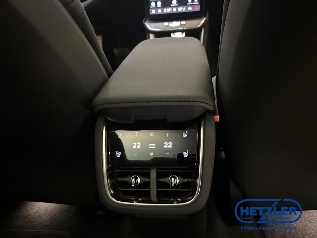 Volvo ES90