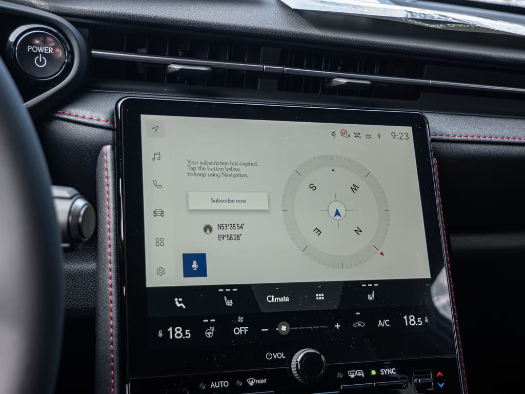 Lexus LBX