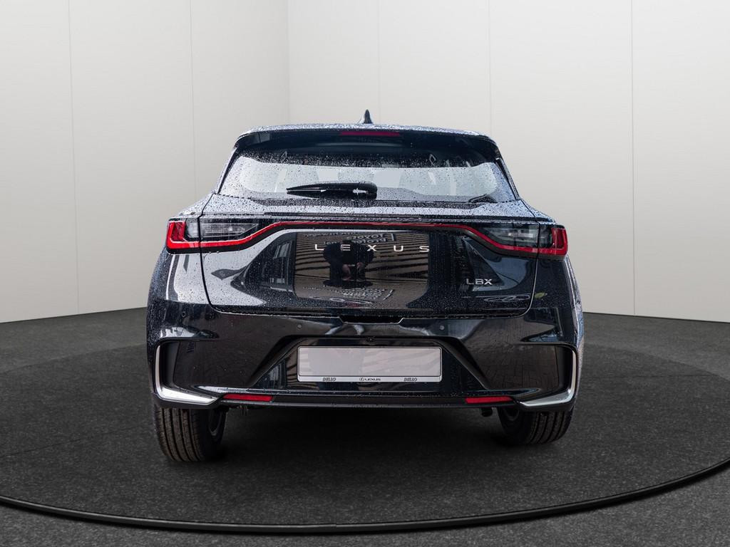 Lexus LBX