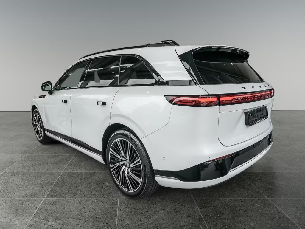 Xpeng G9