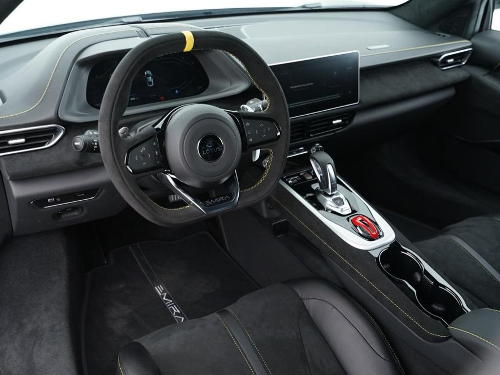 Lotus Emira Turbo SE Coupé Alcantara /  Convenience P.