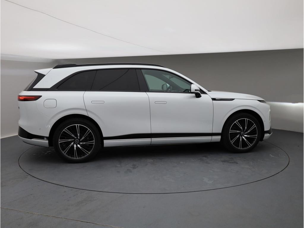 Xpeng G9