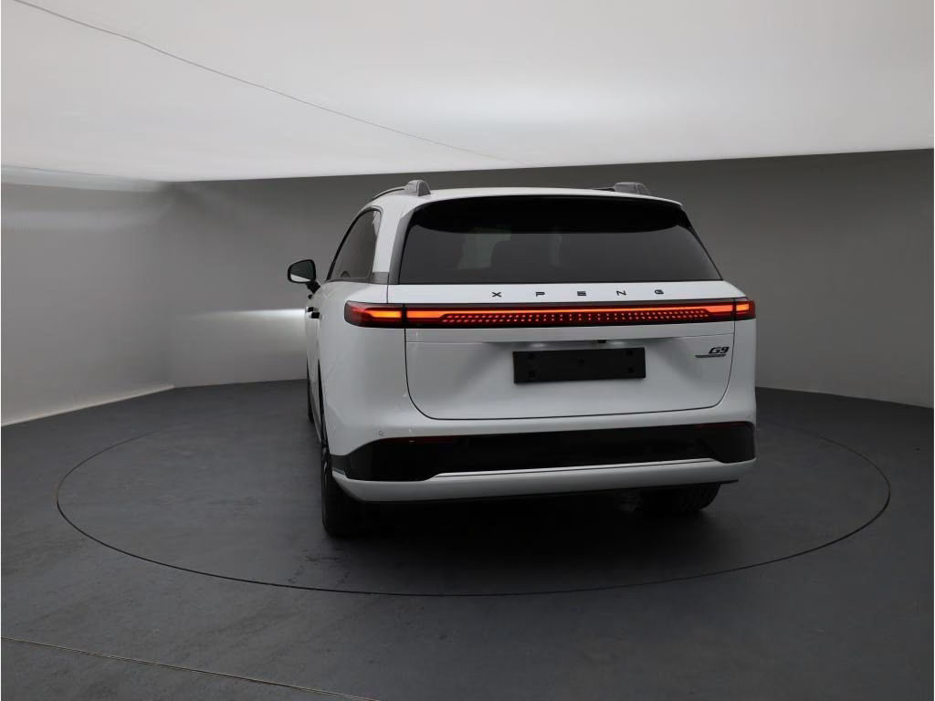 Xpeng G9