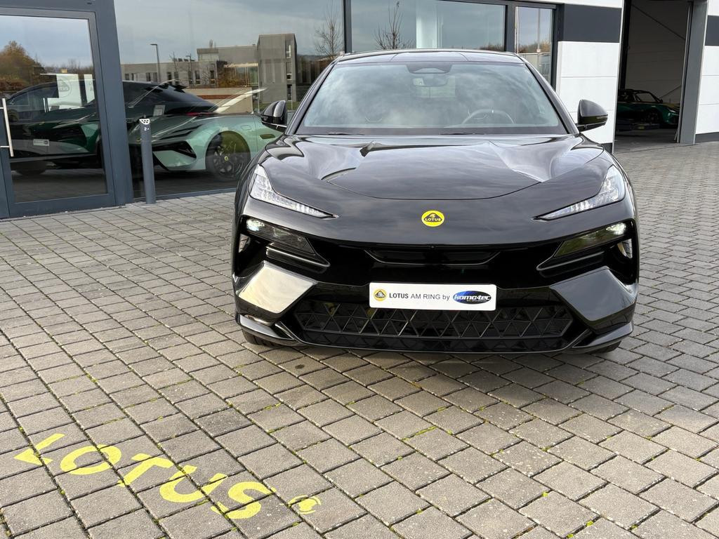 Lotus Eletre