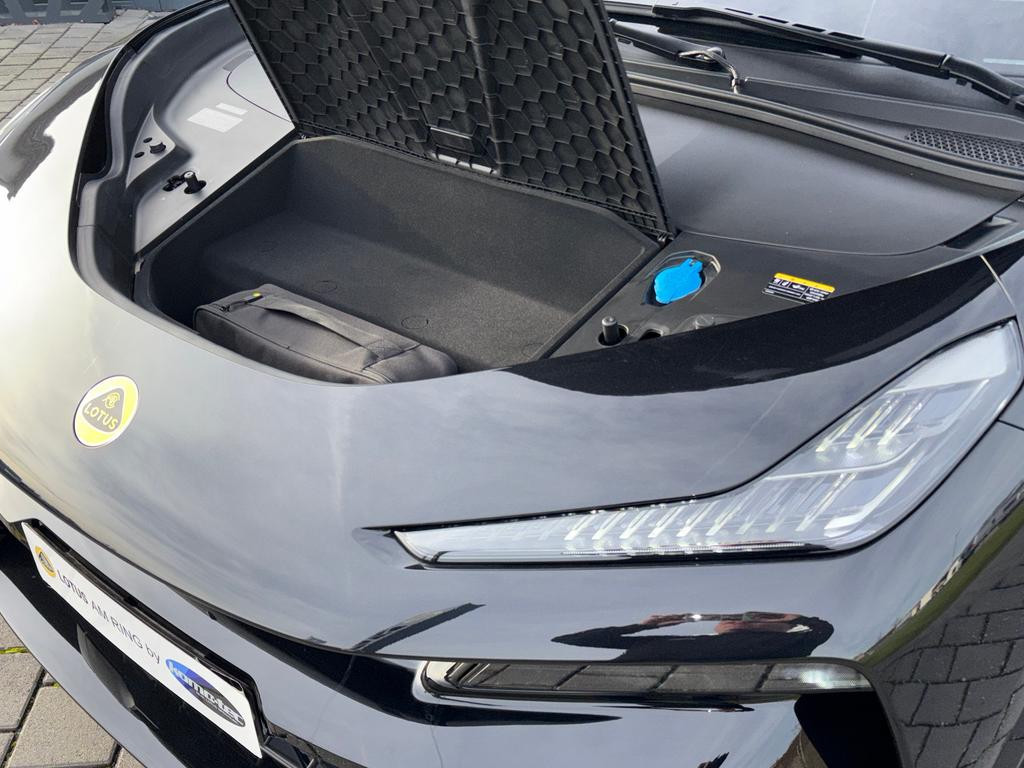Lotus Eletre