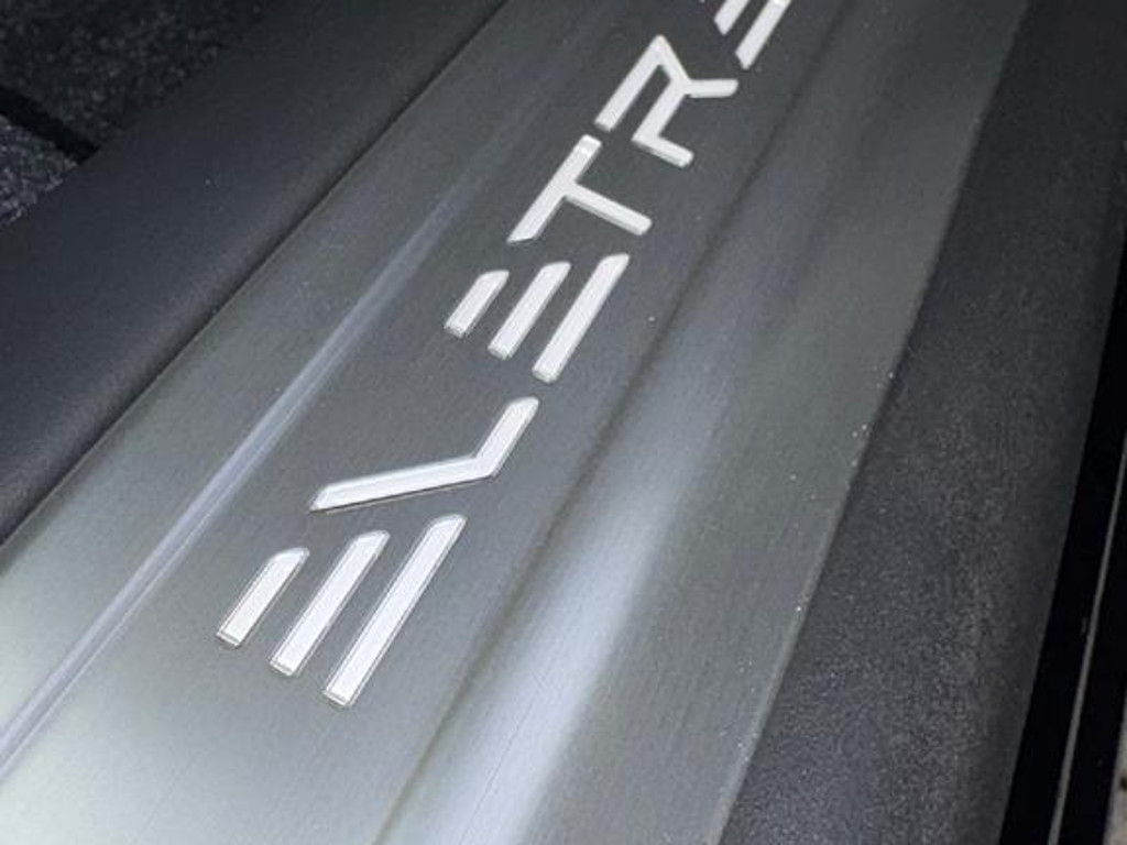 Lotus Eletre