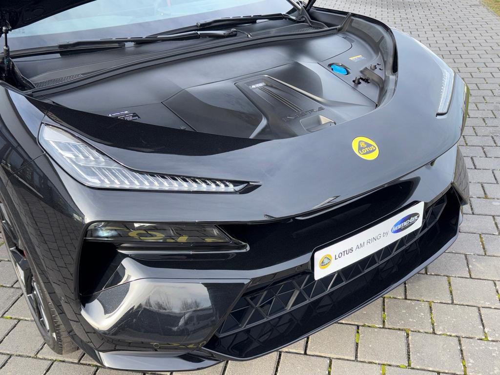 Lotus Eletre