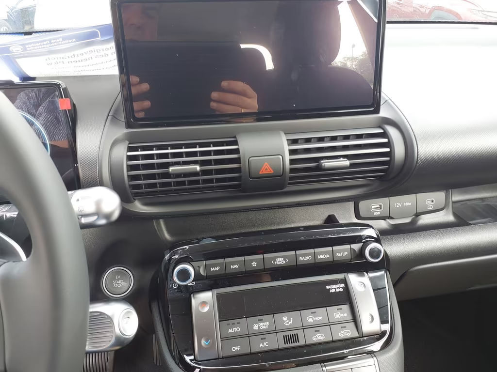 Hyundai INSTER