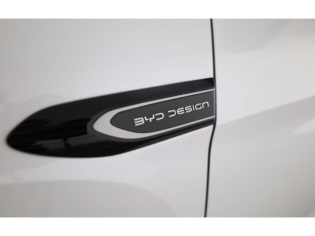 BYD Sealion 7
