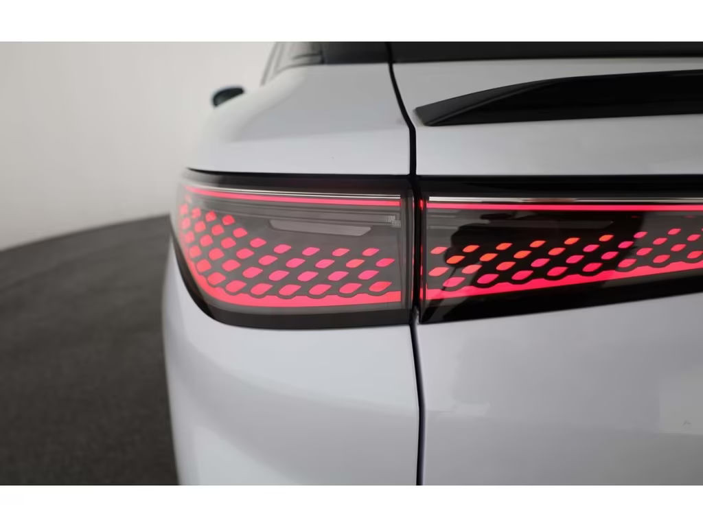 BYD Sealion 7