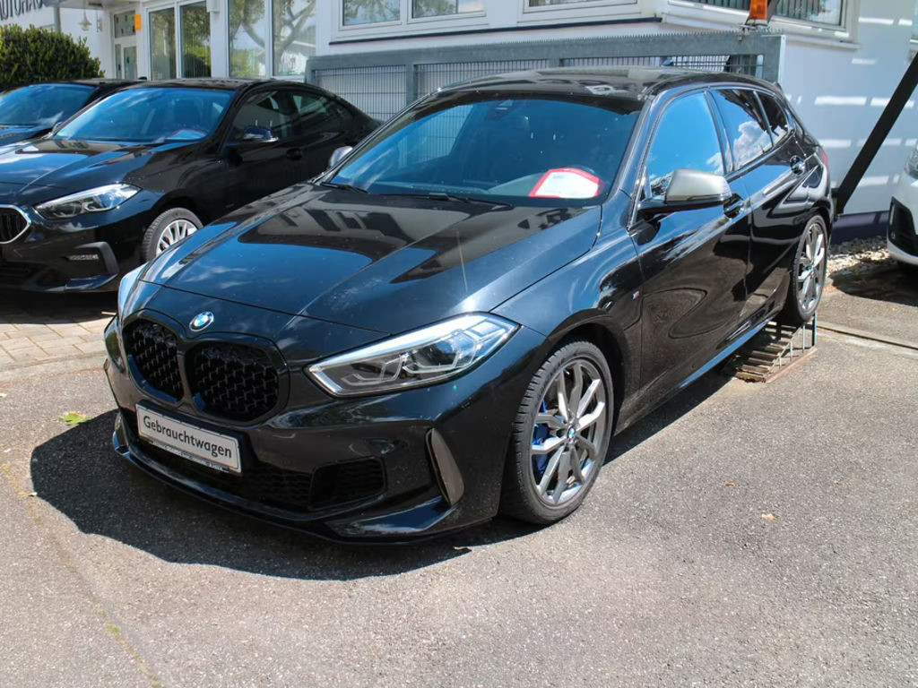 BMW 1 Serie 135 xDrive Sedan 135i