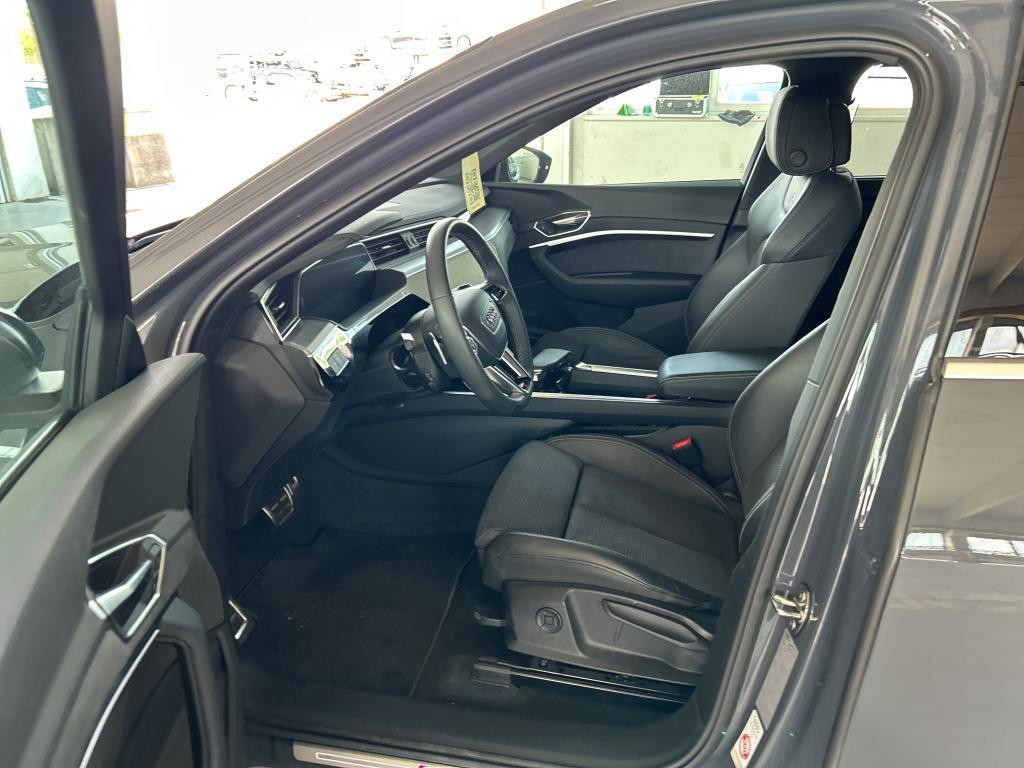 Audi Q8 e-tron
