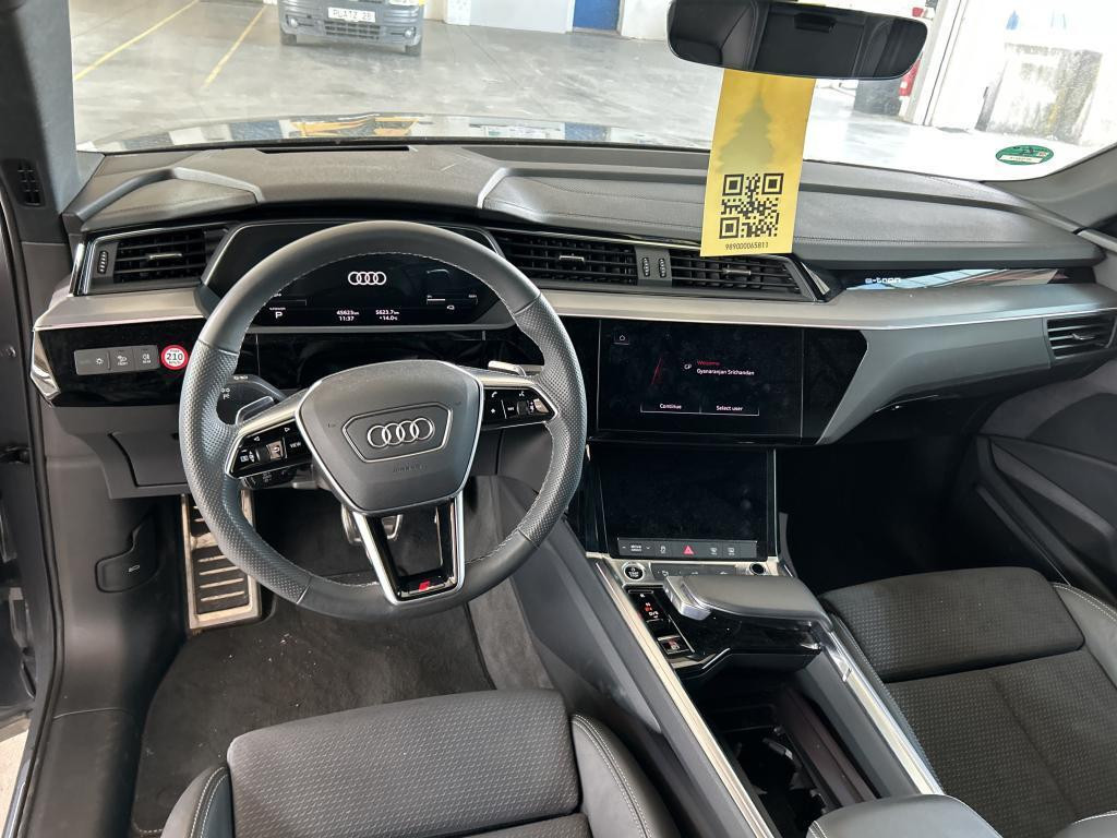 Audi Q8 e-tron