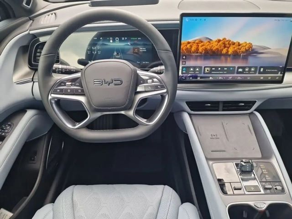 BYD Sealion 7