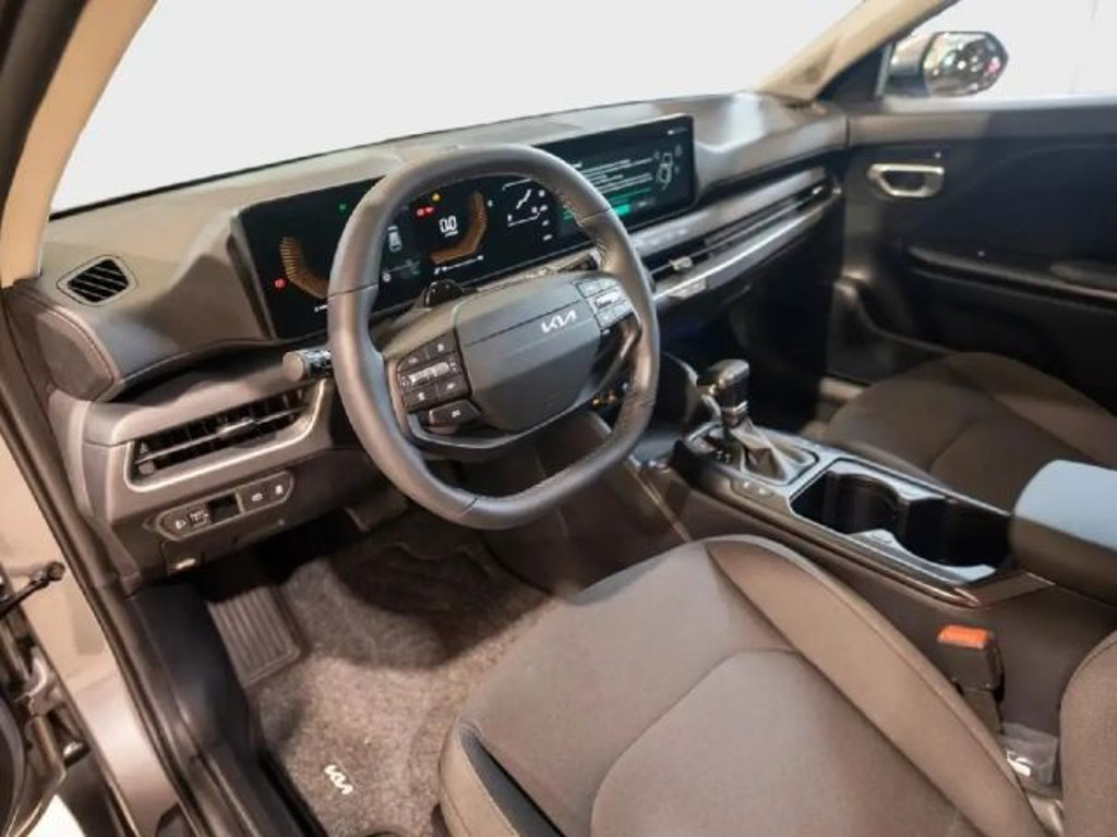 Kia K4