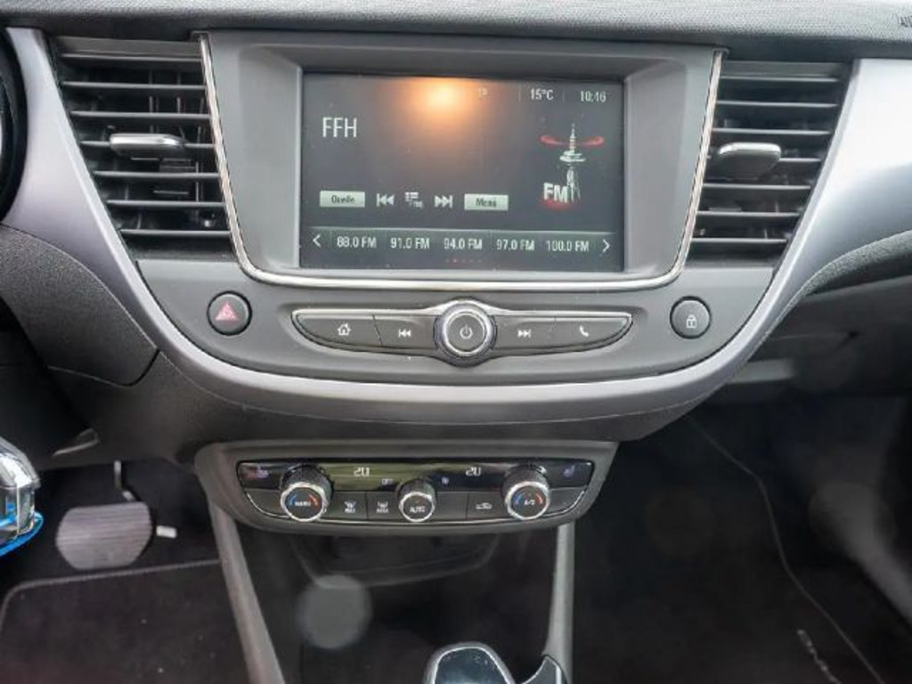 Opel Crossland X