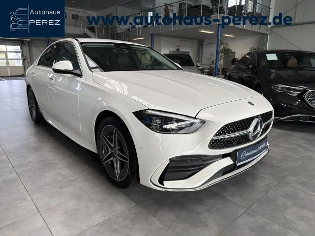 Mercedes-Benz C-Klasse C 300 4MATIC AMG Line Premium C 300 e Sedan