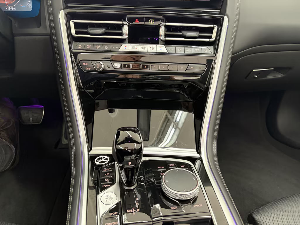 BMW M850