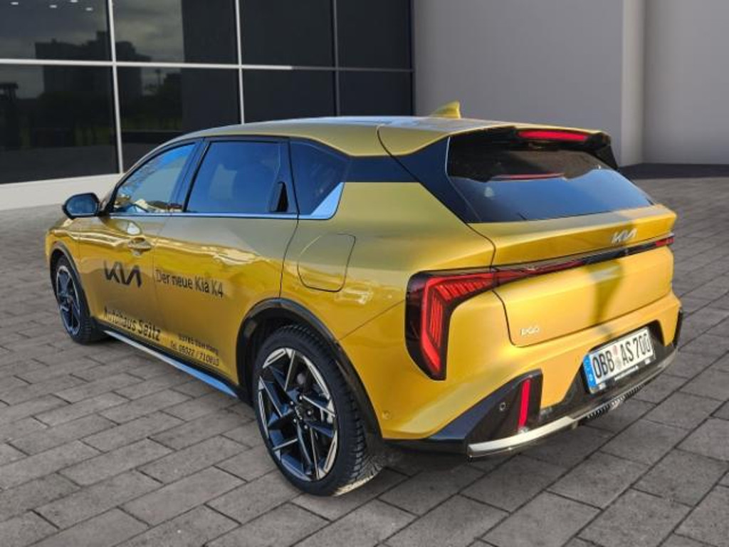 Kia K4