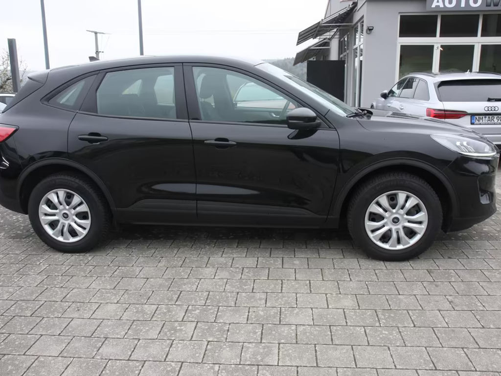 Ford Kuga EcoBoost Cool & Connect