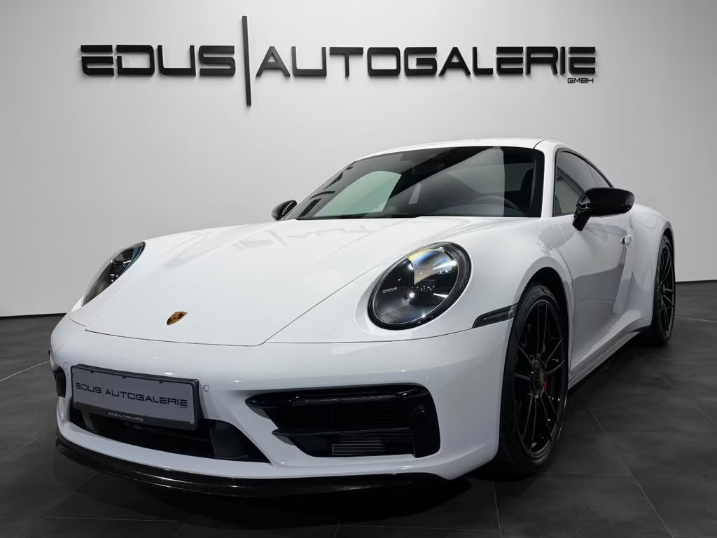 Porsche 911 GTS 4 992 Carrera