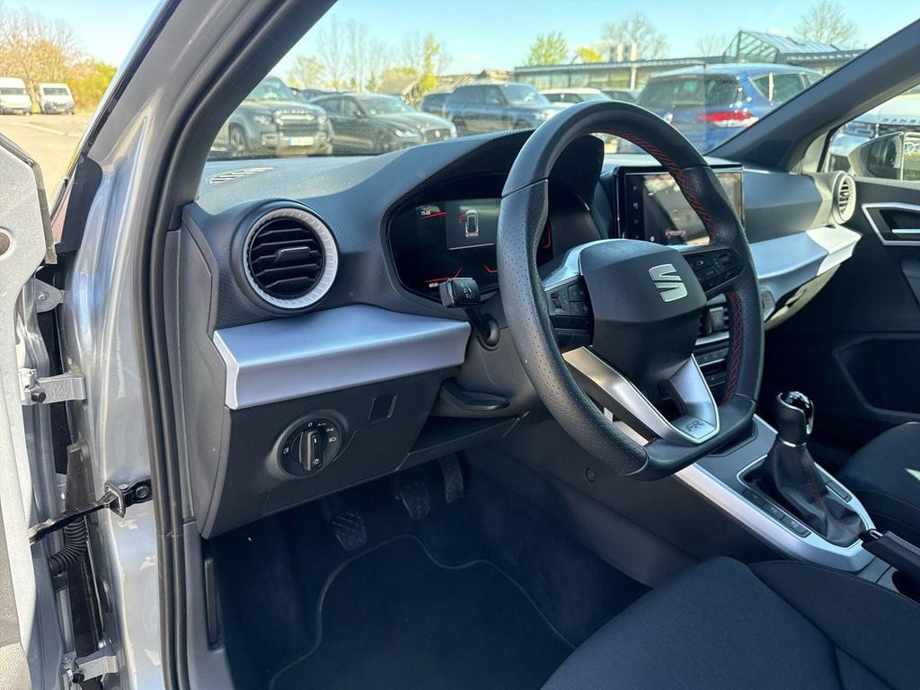 Seat Arona