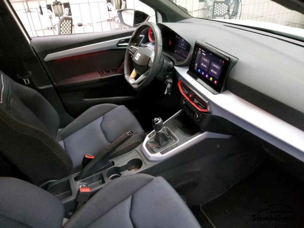 Seat Arona