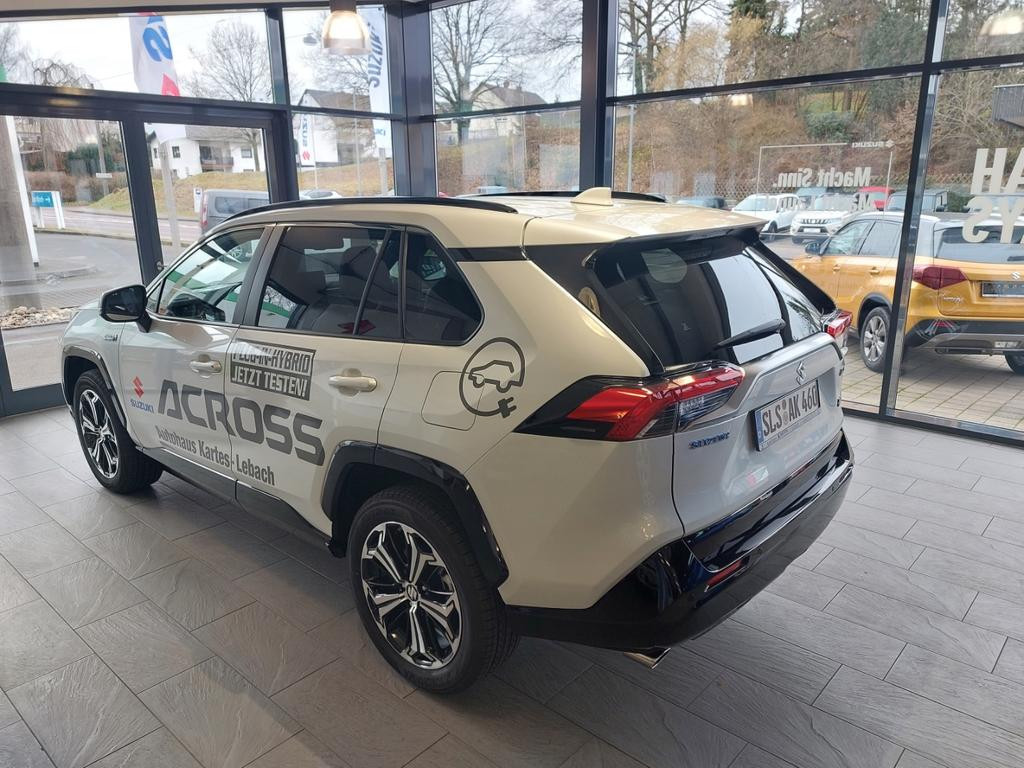 Suzuki Across