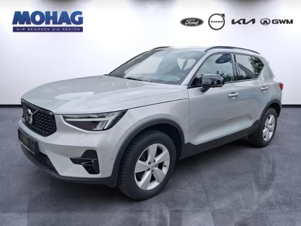 Volvo XC40 Plus Dark