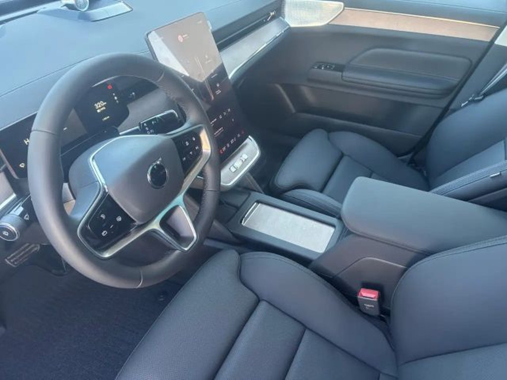Volvo ES90