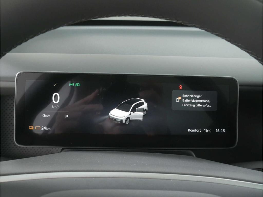 Leapmotor B10