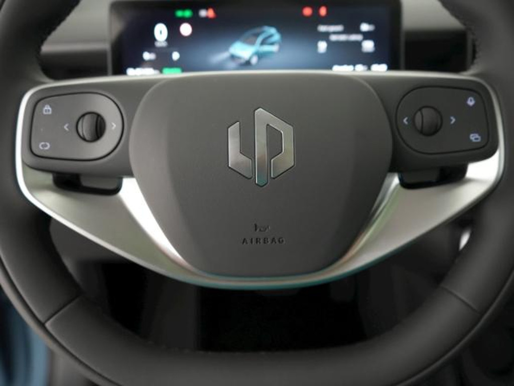 Leapmotor B10