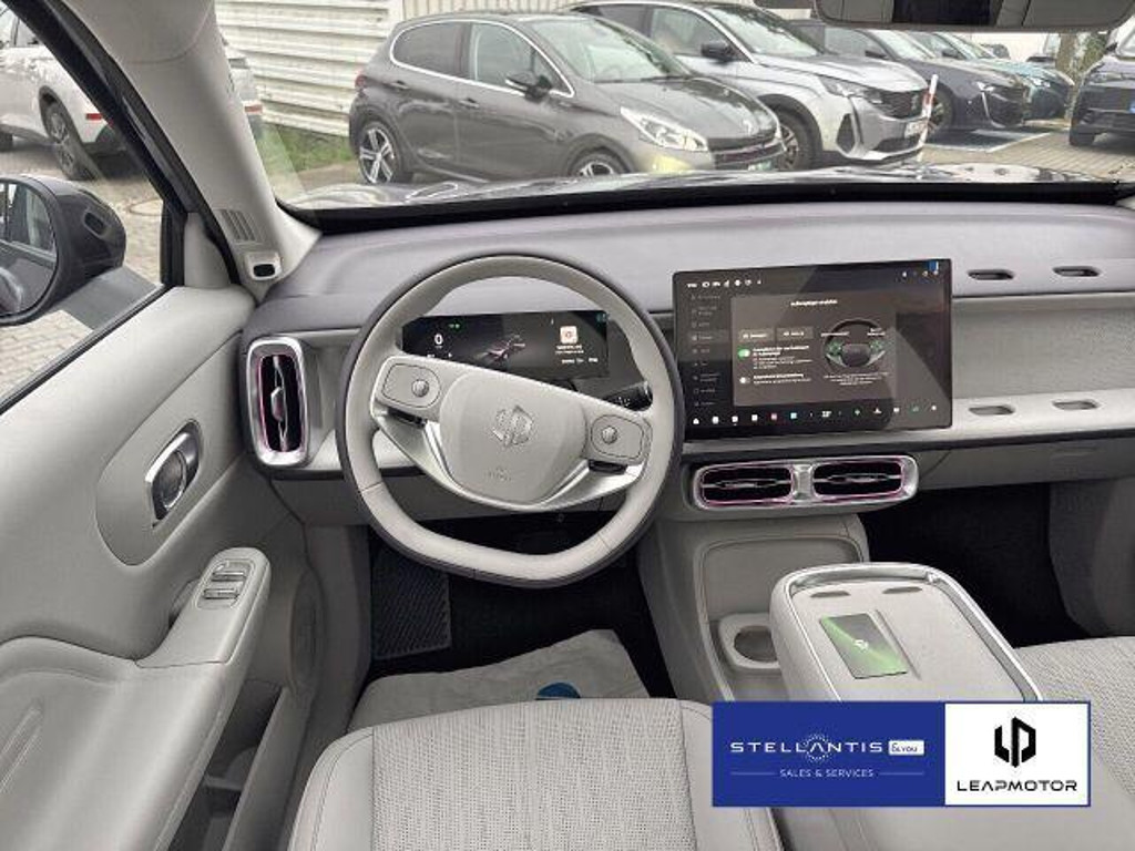 Leapmotor B10