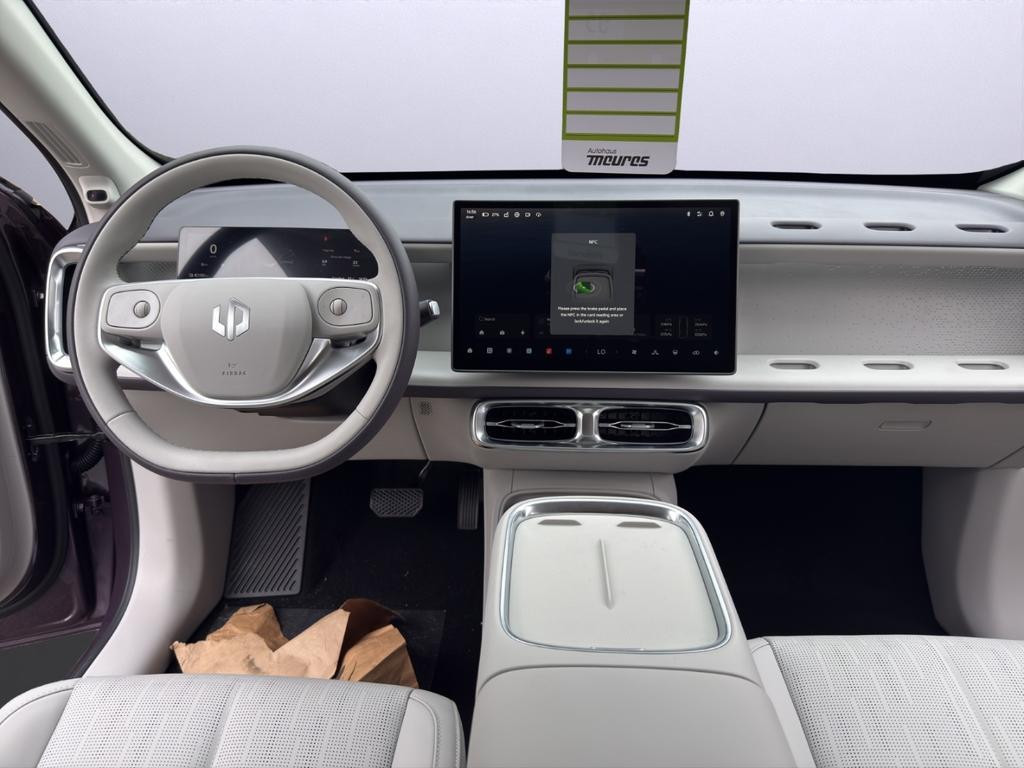 Leapmotor B10